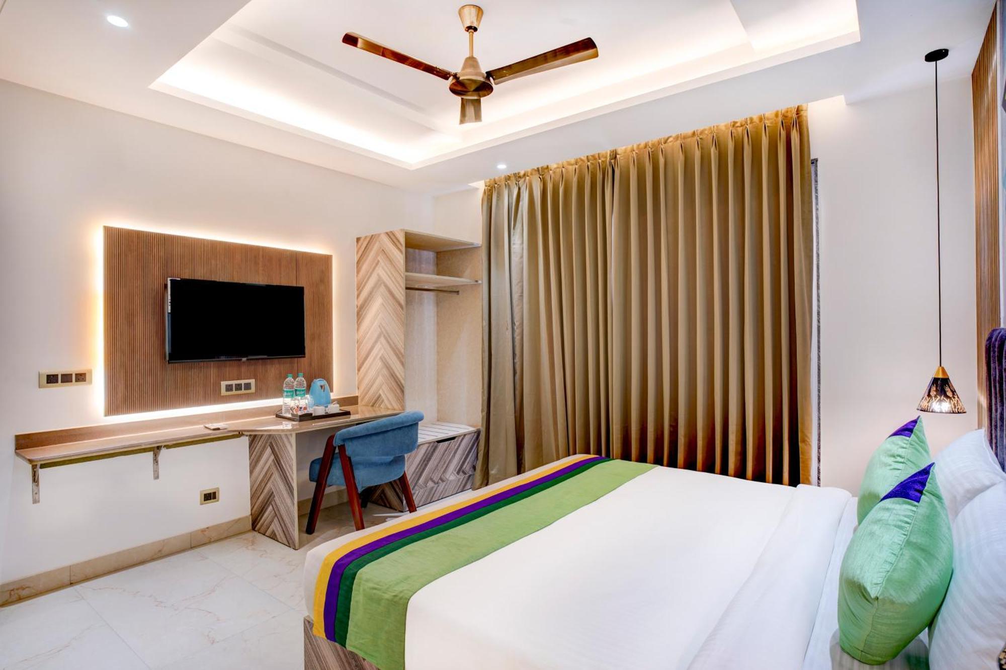 Treebo Corporate Inn Noida Exterior photo